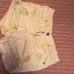 Rue 21 white shorts